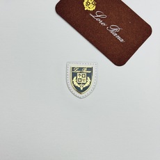 Loro Piana L新款莫代尔盾牌徽章T恤🎗️轻奢男士基础款,低调显贵的通勤神T!甄选高支莫代尔面料,触感丝滑软糯, Loro Piana L新款莫代尔盾牌徽章T恤🎗️轻奢男士基础款,低调显贵的通勤神T!甄选高支莫代尔面料,触感丝滑软糯,