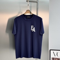 EmPorio Armani EA新款莫代尔圆领T恤。意式轻奢男士日常刚需短袖,正反面设计高级耐看!甄选高支莫代尔混纺面 EmPorio Armani EA新款莫代尔圆领T恤。意式轻奢男士日常刚需短袖,正反面设计高级耐看!甄选高支莫代尔混纺面