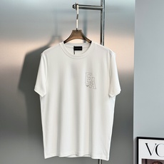 EmPorio Armani EA新款莫代尔圆领T恤。意式轻奢男士日常刚需短袖,正反面设计高级耐看!甄选高支莫代尔混纺面 EmPorio Armani EA新款莫代尔圆领T恤。意式轻奢男士日常刚需短袖,正反面设计高级耐看!甄选高支莫代尔混纺面
