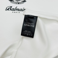 Balmain 巴尔曼新款莫代尔圆领T恤-法式轻奢男士基础短袖上新✨甄选高支凉感莫代尔面料,触感软糯丝滑,垂坠感出色,透 Balmain 巴尔曼新款莫代尔圆领T恤-法式轻奢男士基础短袖上新✨甄选高支凉感莫代尔面料,触感软糯丝滑,垂坠感出色,透