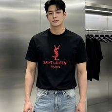 SAINT LAURENT 圣罗兰经典标识丝光棉T恤-轻奢男士刚需基础款,简约不单调,高级感与生俱来✨甄选高支丝光棉面料 SAINT LAURENT 圣罗兰经典标识丝光棉T恤-轻奢男士刚需基础款,简约不单调,高级感与生俱来✨甄选高支丝光棉面料