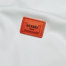 Hermès爱马仕26新款莫代尔圆领T恤-轻奢简约男士刚需单品✨甄选高支莫代尔面料,触感丝滑软糯,自带舒适体感,透气不闷 Hermès爱马仕26新款莫代尔圆领T恤-轻奢简约男士刚需单品✨甄选高支莫代尔面料,触感丝滑软糯,自带舒适体感,透气不闷