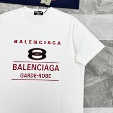 Balenciaga巴黎世家新款莫代尔T恤.供定制100%高克重300g莫代尔棉材质制成,厚实挺阔的手感 实物到手的即可 Balenciaga巴黎世家新款莫代尔T恤.供定制100%高克重300g莫代尔棉材质制成,厚实挺阔的手感 实物到手的即可