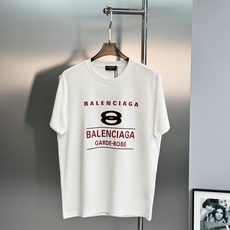 Balenciaga巴黎世家新款莫代尔T恤.供定制100%高克重300g莫代尔棉材质制成,厚实挺阔的手感 实物到手的即可 Balenciaga巴黎世家新款莫代尔T恤.供定制100%高克重300g莫代尔棉材质制成,厚实挺阔的手感 实物到手的即可