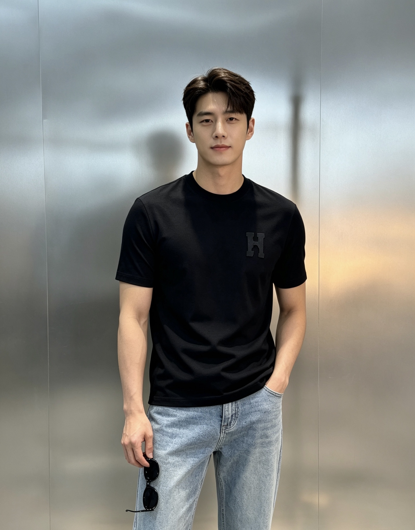 HERME*爱马仕26s新款丝光棉T恤.经典H马造型搭配呈现品牌魅力.适合时尚街头潮流搭配！不限年龄的单品推荐[烟花]烫