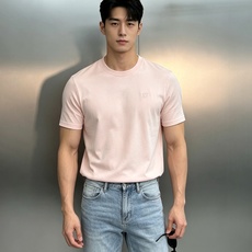 Givenchy纪梵希26s春夏经典款圆领T恤.原单推荐❤️小红书同款~基础款净版干净利落.胸口部位经典品牌图形立体绣花 Givenchy纪梵希26s春夏经典款圆领T恤.原单推荐❤️小红书同款~基础款净版干净利落.胸口部位经典品牌图形立体绣花