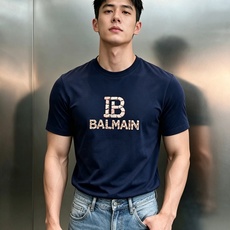 BALMAINI*巴尔曼26s夏季新款T恤.客供优质190g丝光棉布制成,机织技术.相比于普通面料更加富有质感..... BALMAINI*巴尔曼26s夏季新款T恤.客供优质190g丝光棉布制成,机织技术.相比于普通面料更加富有质感.....
