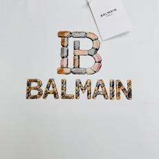 BALMAINI*巴尔曼26s夏季新款T恤.客供优质190g丝光棉布制成,机织技术.相比于普通面料更加富有质感..... BALMAINI*巴尔曼26s夏季新款T恤.客供优质190g丝光棉布制成,机织技术.相比于普通面料更加富有质感.....