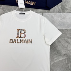 BALMAINI*巴尔曼26s夏季新款T恤.客供优质190g丝光棉布制成,机织技术.相比于普通面料更加富有质感..... BALMAINI*巴尔曼26s夏季新款T恤.客供优质190g丝光棉布制成,机织技术.相比于普通面料更加富有质感.....
