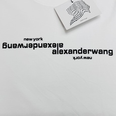Alexander Wang基础神T|镜像字母纯棉短袖慵懒天花板-纽约限定镜像logo短袖,潮人四季刚需基础T。甄选10 Alexander Wang基础神T|镜像字母纯棉短袖慵懒天花板-纽约限定镜像logo短袖,潮人四季刚需基础T。甄选10