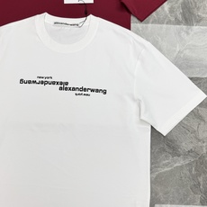 Alexander Wang基础神T|镜像字母纯棉短袖慵懒天花板-纽约限定镜像logo短袖,潮人四季刚需基础T。甄选10 Alexander Wang基础神T|镜像字母纯棉短袖慵懒天花板-纽约限定镜像logo短袖,潮人四季刚需基础T。甄选10