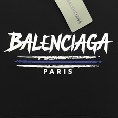 BALENCIAGA巴黎世家新品秋冬刚需连帽卫衣.男女同款❤️ 甄选高配比棉莫混纺面料,融合棉的挺括与莫代尔的丝滑软糯, BALENCIAGA巴黎世家新品秋冬刚需连帽卫衣.男女同款❤️ 甄选高配比棉莫混纺面料,融合棉的挺括与莫代尔的丝滑软糯,