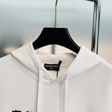 BALENCIAGA巴黎世家新品秋冬刚需连帽卫衣.男女同款❤️ 甄选高配比棉莫混纺面料,融合棉的挺括与莫代尔的丝滑软糯, BALENCIAGA巴黎世家新品秋冬刚需连帽卫衣.男女同款❤️ 甄选高配比棉莫混纺面料,融合棉的挺括与莫代尔的丝滑软糯,
