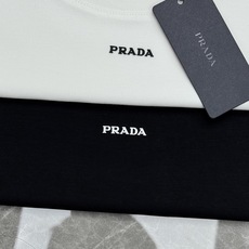 Prada普拉达2026秋冬基础款重磅莫代尔短袖|真正高端男人的衣柜刚需🎗️甄选300g高定莫代尔面料,区别市面轻薄款, Prada普拉达2026秋冬基础款重磅莫代尔短袖|真正高端男人的衣柜刚需🎗️甄选300g高定莫代尔面料,区别市面轻薄款,