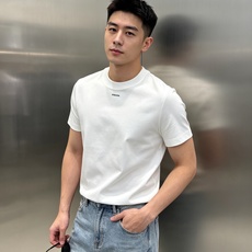 Prada普拉达2026秋冬基础款重磅莫代尔短袖|真正高端男人的衣柜刚需🎗️甄选300g高定莫代尔面料,区别市面轻薄款, Prada普拉达2026秋冬基础款重磅莫代尔短袖|真正高端男人的衣柜刚需🎗️甄选300g高定莫代尔面料,区别市面轻薄款,