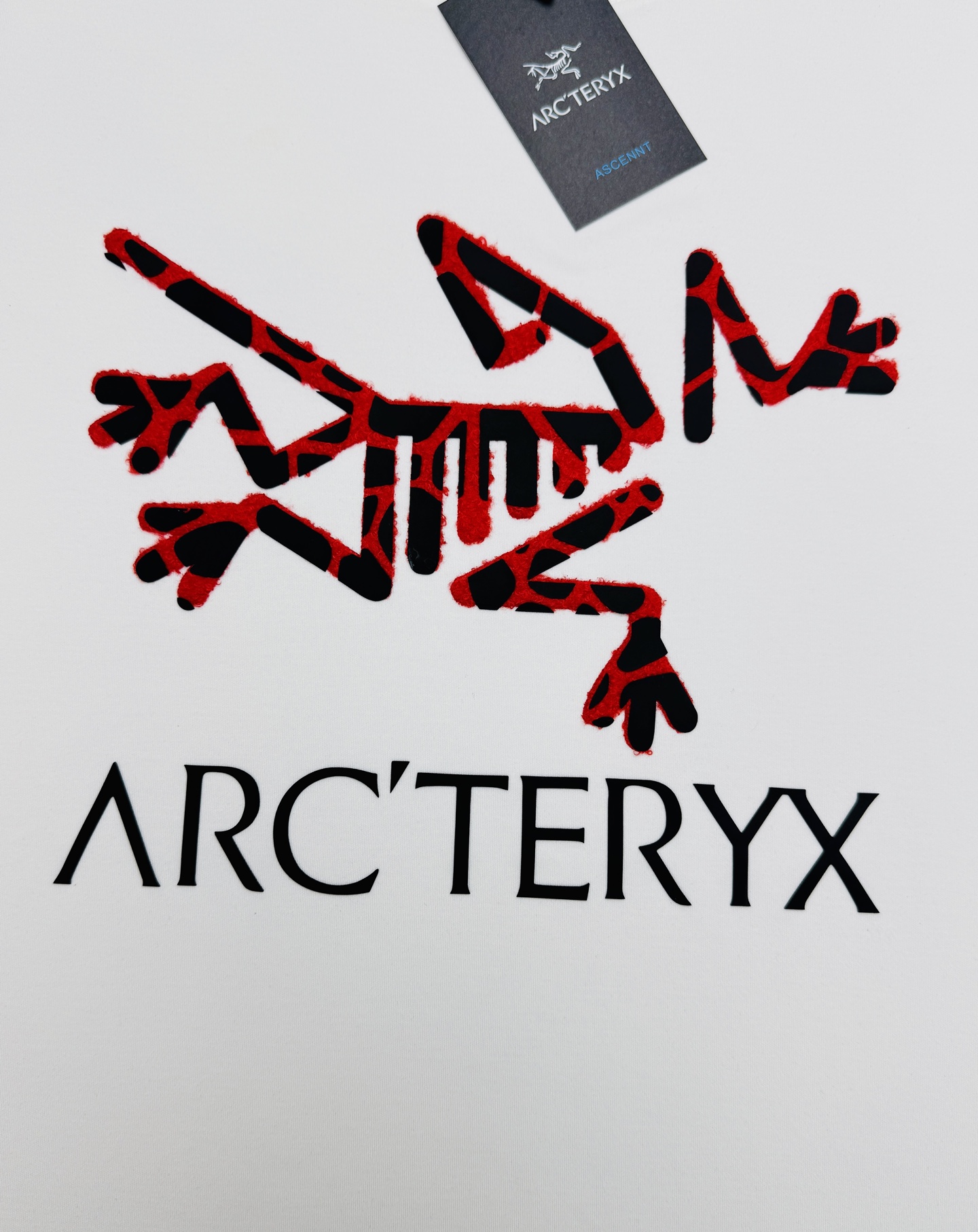 ARC'TERYX始祖鸟新款重磅莫代尔修身短袖🤵300g加厚莫代尔面料区别市面薄款,上手自带细腻柔光触感,上身垂坠丝滑, ARC'TERYX始祖鸟新款重磅莫代尔修身短袖🤵300g加厚莫代尔面料区别市面薄款,上手自带细腻柔光触感,上身垂坠丝滑,