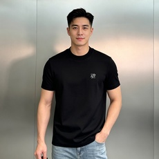 极简高级,永不过时的质感单品❤️LOEWE罗意威新品重磅300g莫代尔短袖🎗️修身利落版型,不紧绷不臃肿,恰到好处修饰身 极简高级,永不过时的质感单品❤️LOEWE罗意威新品重磅300g莫代尔短袖🎗️修身利落版型,不紧绷不臃肿,恰到好处修饰身