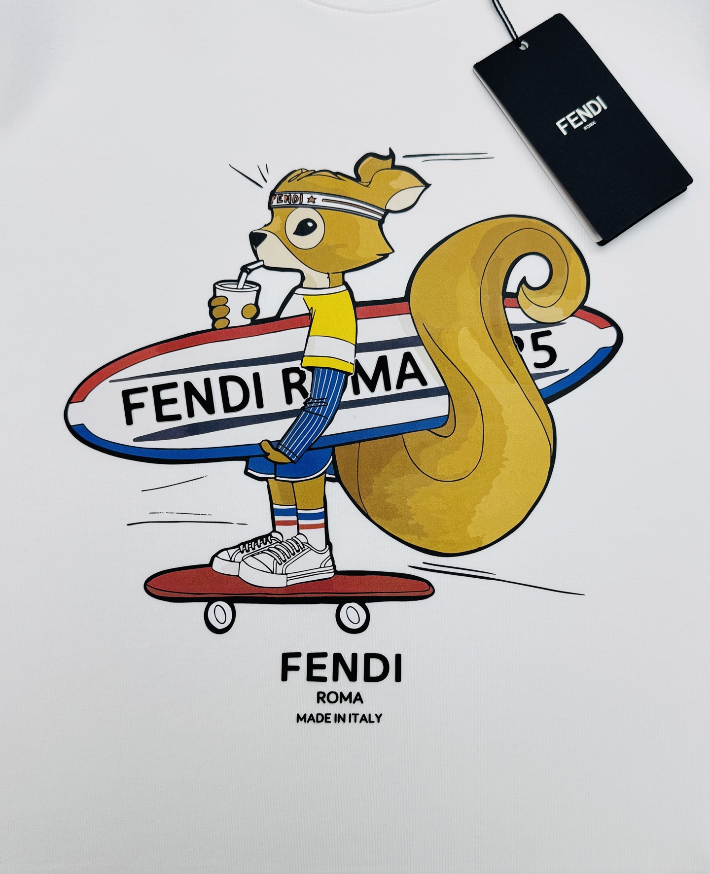 FENDI芬迪秋季新品棉莫圆领卫衣❤️男女同款！趣味滑板松鼠卡通印花，年轻轻奢调性✨精选棉莫混纺面料，软糯垂顺，透气不闷