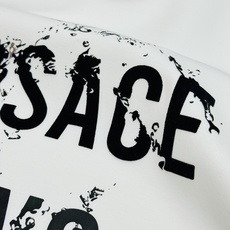 VERSACE JEANS COUTURE 范思哲秋冬新品卫衣❤️甄选棉莫混纺面料,兼顾棉质挺括与莫代尔丝滑触感,上身垂 VERSACE JEANS COUTURE 范思哲秋冬新品卫衣❤️甄选棉莫混纺面料,兼顾棉质挺括与莫代尔丝滑触感,上身垂