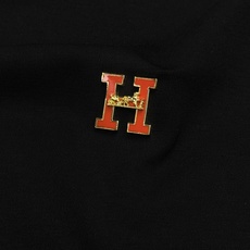 Hermès爱马仕新品秋季莫代尔修身T恤❤️简约克制的奢感单品,低调不张扬!甄选高定莫代尔面料,触感软糯顺滑,垂坠感出色 Hermès爱马仕新品秋季莫代尔修身T恤❤️简约克制的奢感单品,低调不张扬!甄选高定莫代尔面料,触感软糯顺滑,垂坠感出色