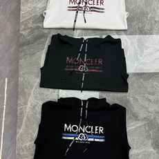 秋日男士天花板|Moncler蒙口松弛感连帽卫衣❤️秋冬衣柜里一定要入的一件奢感卫衣,低调不浮夸,上身版型真的绝!高品质 秋日男士天花板|Moncler蒙口松弛感连帽卫衣❤️秋冬衣柜里一定要入的一件奢感卫衣,低调不浮夸,上身版型真的绝!高品质