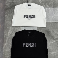 FENDI-芬迪秋季新品棉莫圆领卫衣|低调奢感自带格调❤️甄选柔软棉莫混纺面料,触感细腻亲肤,垂感出众,上身利落不臃肿。 FENDI-芬迪秋季新品棉莫圆领卫衣|低调奢感自带格调❤️甄选柔软棉莫混纺面料,触感细腻亲肤,垂感出众,上身利落不臃肿。