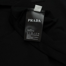 潮人早秋刚需|Prada流苏刺绣长袖太有格调。早秋一件质感长袖直接提升穿搭品味!男女同款❤️宽松微阔落肩剪裁,上身松弛不 潮人早秋刚需|Prada流苏刺绣长袖太有格调。早秋一件质感长袖直接提升穿搭品味!男女同款❤️宽松微阔落肩剪裁,上身松弛不