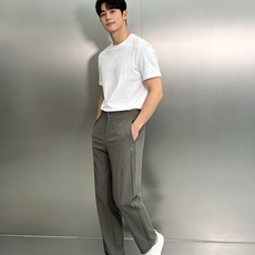 KOLON SPORT可隆|秋季机能户外休闲裤❤️专为都市与户外双重场景打造,高弹速干科技面料,垂顺抗皱,上身轻盈无束缚 KOLON SPORT可隆|秋季机能户外休闲裤❤️专为都市与户外双重场景打造,高弹速干科技面料,垂顺抗皱,上身轻盈无束缚
