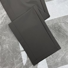 KOLON SPORT可隆|秋季机能户外休闲裤❤️专为都市与户外双重场景打造,高弹速干科技面料,垂顺抗皱,上身轻盈无束缚 KOLON SPORT可隆|秋季机能户外休闲裤❤️专为都市与户外双重场景打造,高弹速干科技面料,垂顺抗皱,上身轻盈无束缚