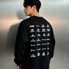 Balenciaga巴黎世家秋季长袖上新|潮人衣橱的氛围感刚需.男女同款❤️宽松微扩剪裁弱化身材拘束,甄选重磅亲肤面料, Balenciaga巴黎世家秋季长袖上新|潮人衣橱的氛围感刚需.男女同款❤️宽松微扩剪裁弱化身材拘束,甄选重磅亲肤面料,