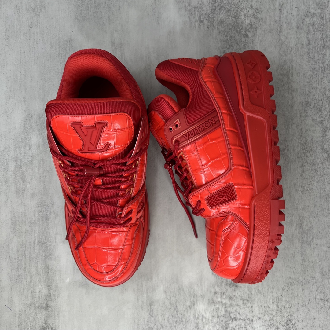 Louis Vuitton 新款上架 Loui* Vuitto* 23S走秀款Trainer 水染胖丁面包滑板鞋 独家开模暗花老花串珠