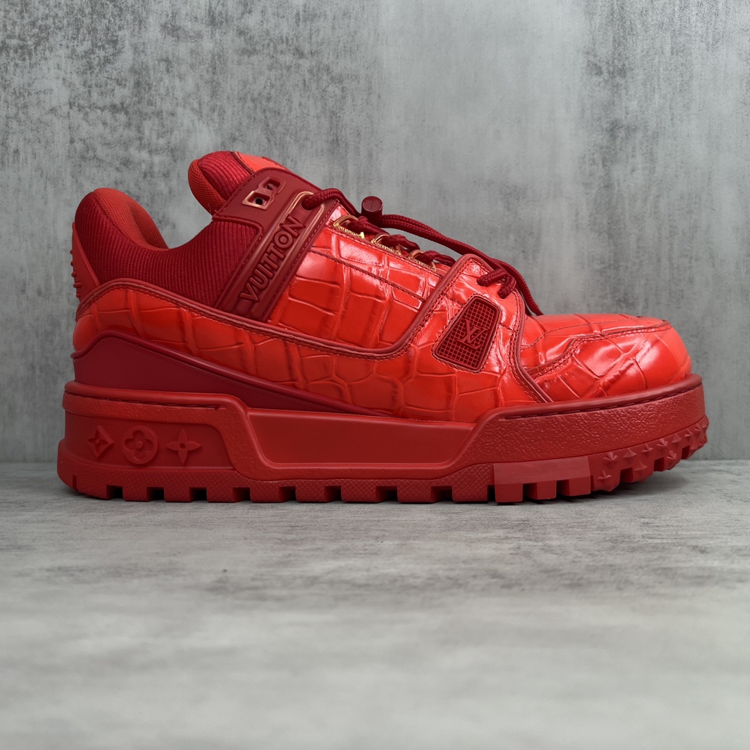 Louis Vuitton 新款上架 Loui* Vuitto* 23S走秀款Trainer 水染胖丁面包滑板鞋 独家开模暗花老花串珠