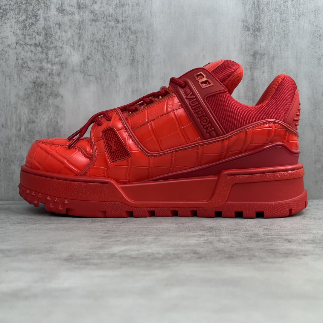 Louis Vuitton 新款上架 Loui* Vuitto* 23S走秀款Trainer 水染胖丁面包滑板鞋 独家开模暗花老花串珠