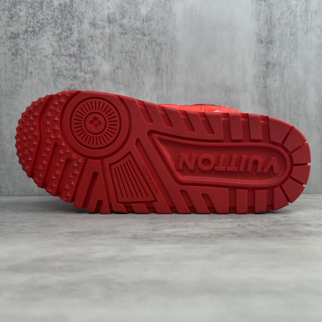 Louis Vuitton 新款上架 Loui* Vuitto* 23S走秀款Trainer 水染胖丁面包滑板鞋 独家开模暗花老花串珠