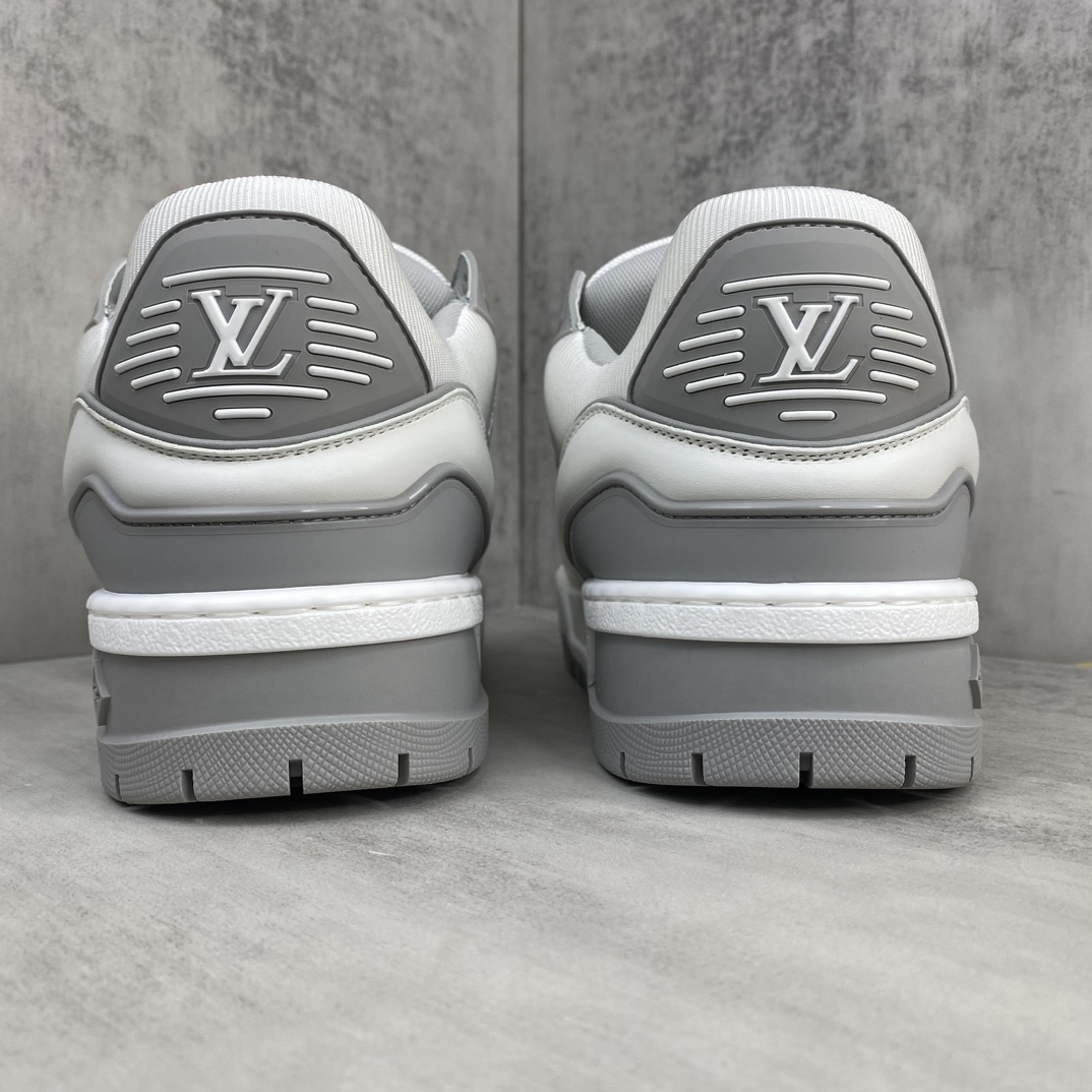Louis Vuitton 新款上架 Louis*Vuitton* 24SS走秀款 胖丁Trainer 面包鞋 滑板鞋 休闲 运动鞋 DIY串珠Loui* vuitto* 2024年男装春夏走秀款