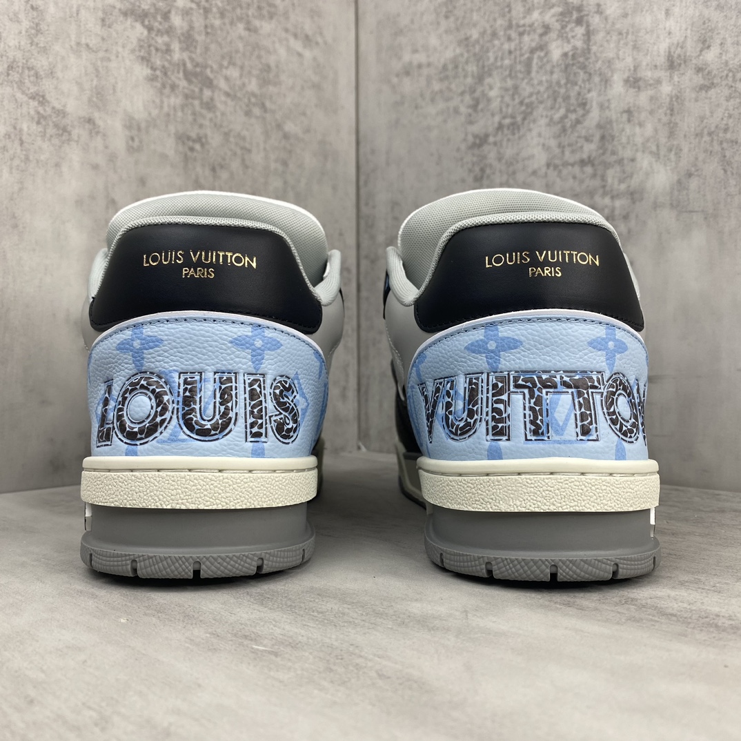 Louis Vuitton 新款上架 2063 Louis*Vuitto* LV Trainer 魔术贴最新款 大底和面料私模 绝对下血本费心思的一款鞋子 自Vifgil到来之后而设计的这一系列 每一季度都深受众多粉丝的青睐 TPU 大底 包装