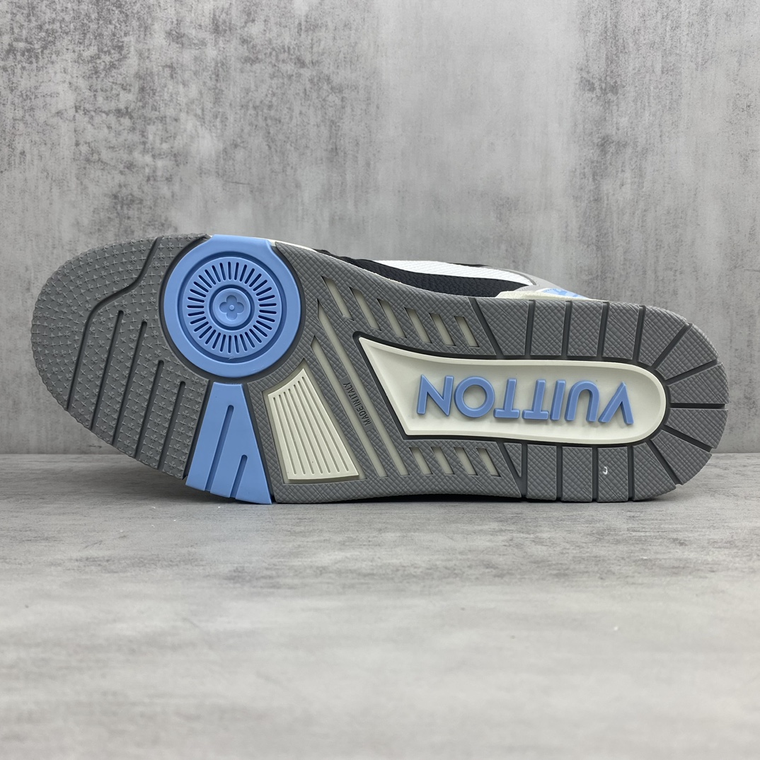 Louis Vuitton 新款上架 2063 Louis*Vuitto* LV Trainer 魔术贴最新款 大底和面料私模 绝对下血本费心思的一款鞋子 自Vifgil到来之后而设计的这一系列 每一季度都深受众多粉丝的青睐 TPU 大底 包装