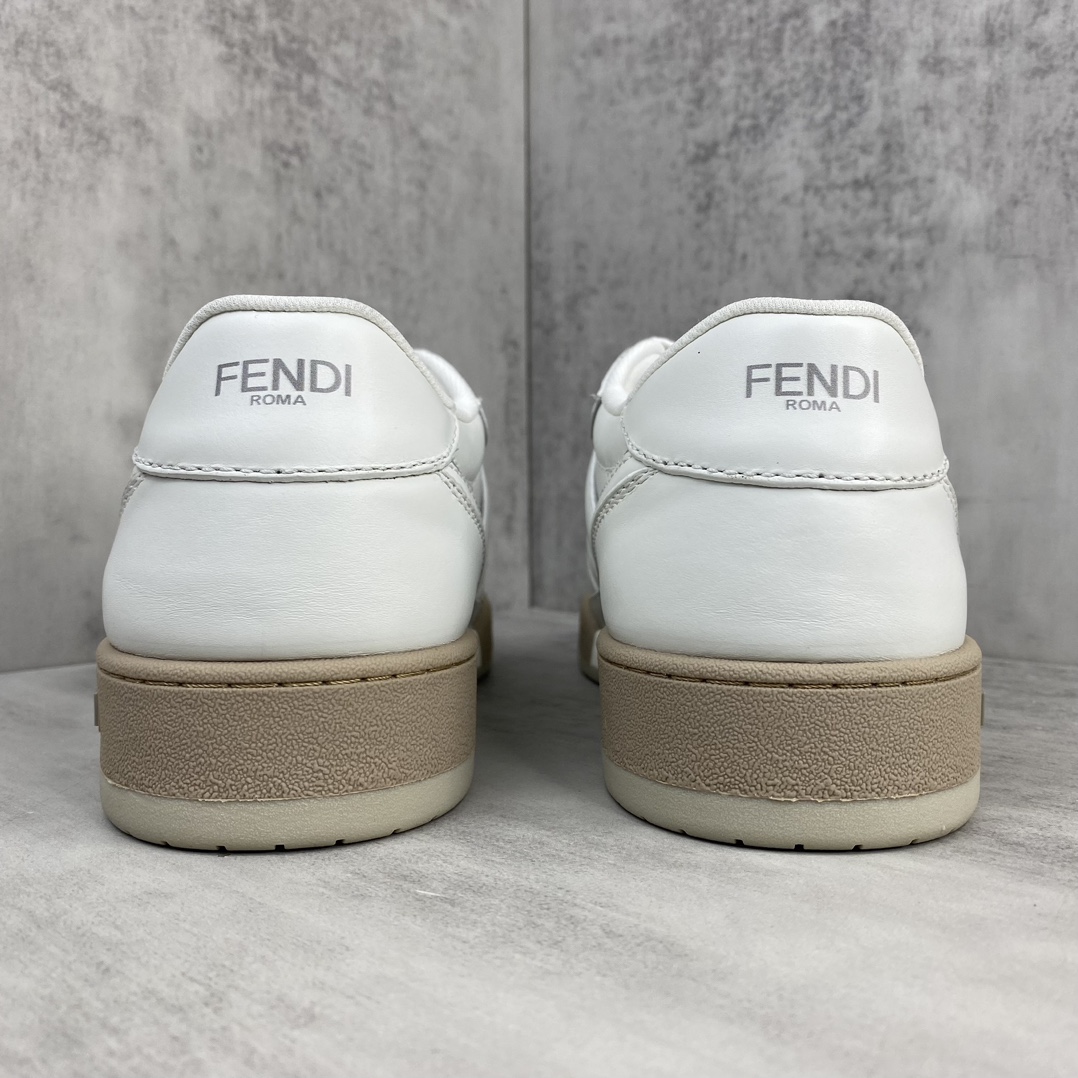 Fendi 新色上架 (莞产 ) Fendi 芬迪 23ss 休闲鞋FENDI芬迪match最新 运动鞋 设计师Kim Jones打造的首款运动鞋fendi match 和LV驴牌的Trainer篮球运动鞋 鞋型差不多 添加了FF 的设计 鞋面采用麂皮和皮革拼接组合 侧面凸起的双F logo内里采用毛巾绒里 / 男款39-45