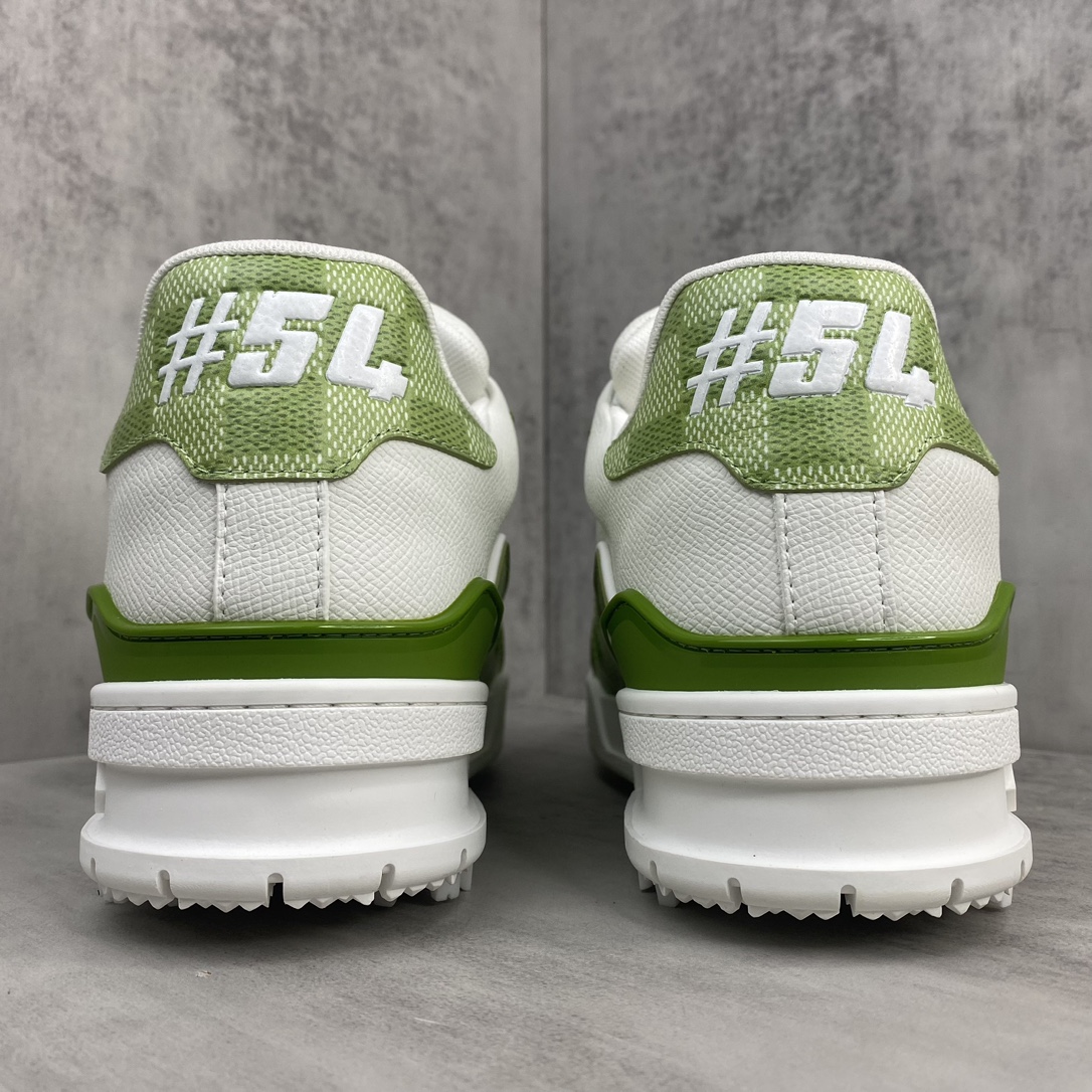 Louis Vuitton 新款上架 Louis*Vuitto* LV Trainer 24ss 高尔夫球鞋系列 (鞋底钉爪可拆卸)大底和面料私模 绝对下血本费心思的一款鞋子 自Vifgil到来之后而设计的这一系列 每一季度都深受众多粉丝的青睐 TPU 大底 包装