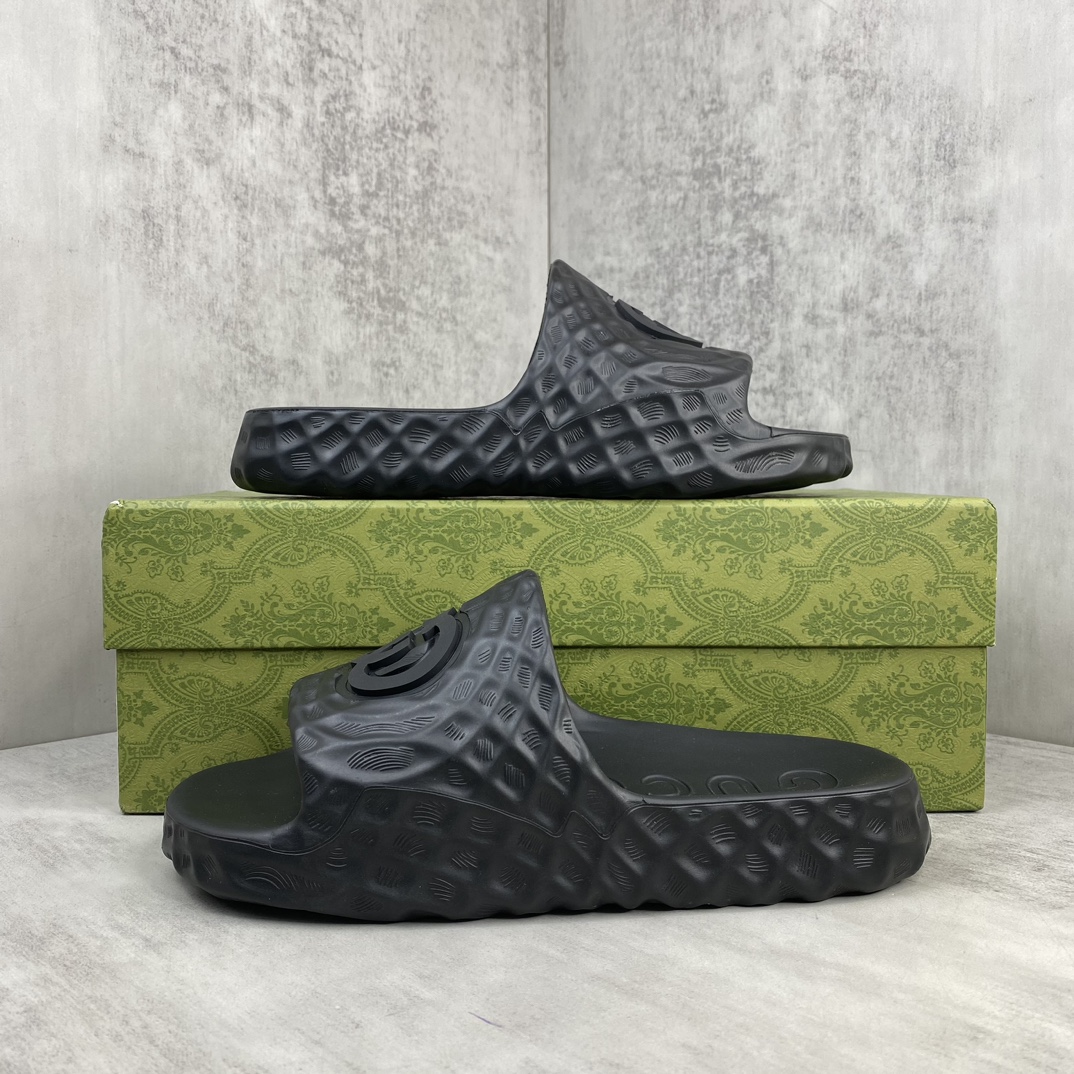 Gucci 新款上架 Gucci古驰 24ss G家最新 一字拖拖鞋 G家 正面饰有撞色3D立体双Glogo字样