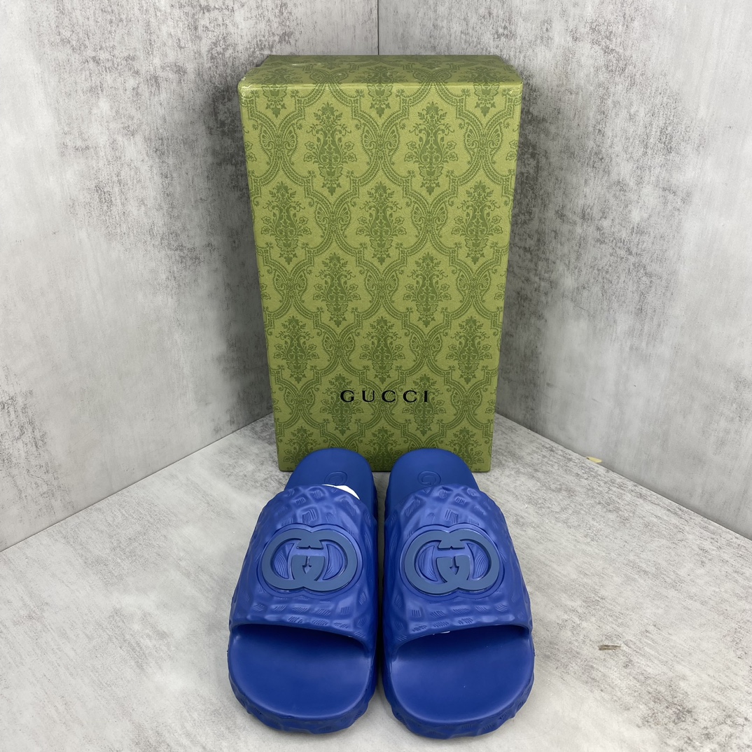 Gucci 新款上架 Gucci古驰 24ss G家最新 一字拖拖鞋 G家 正面饰有撞色3D立体双Glogo字样