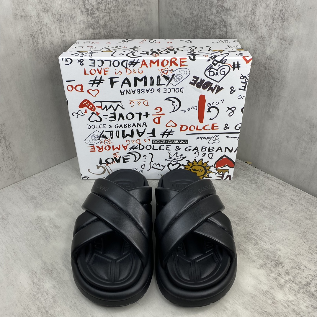 Dolce & Gabbana 新款上架 D&G 杜嘉班纳 24 ss最新交叉夏季男士拖鞋 欧洲 vip抢先购入原鞋开发 重金开发模具 完美还原zp 尺码：38-45