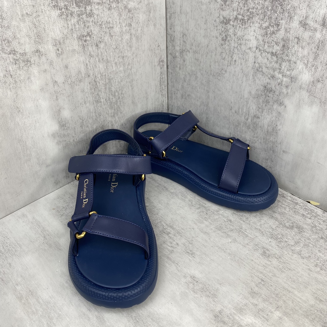 Dior 新款上架 Dior迪奥 24ss 最新火爆凉鞋 升级魔术贴凉拖鞋 鞋面 牛皮/ 电绣 羊皮里 d五金扣 开模TPU大底