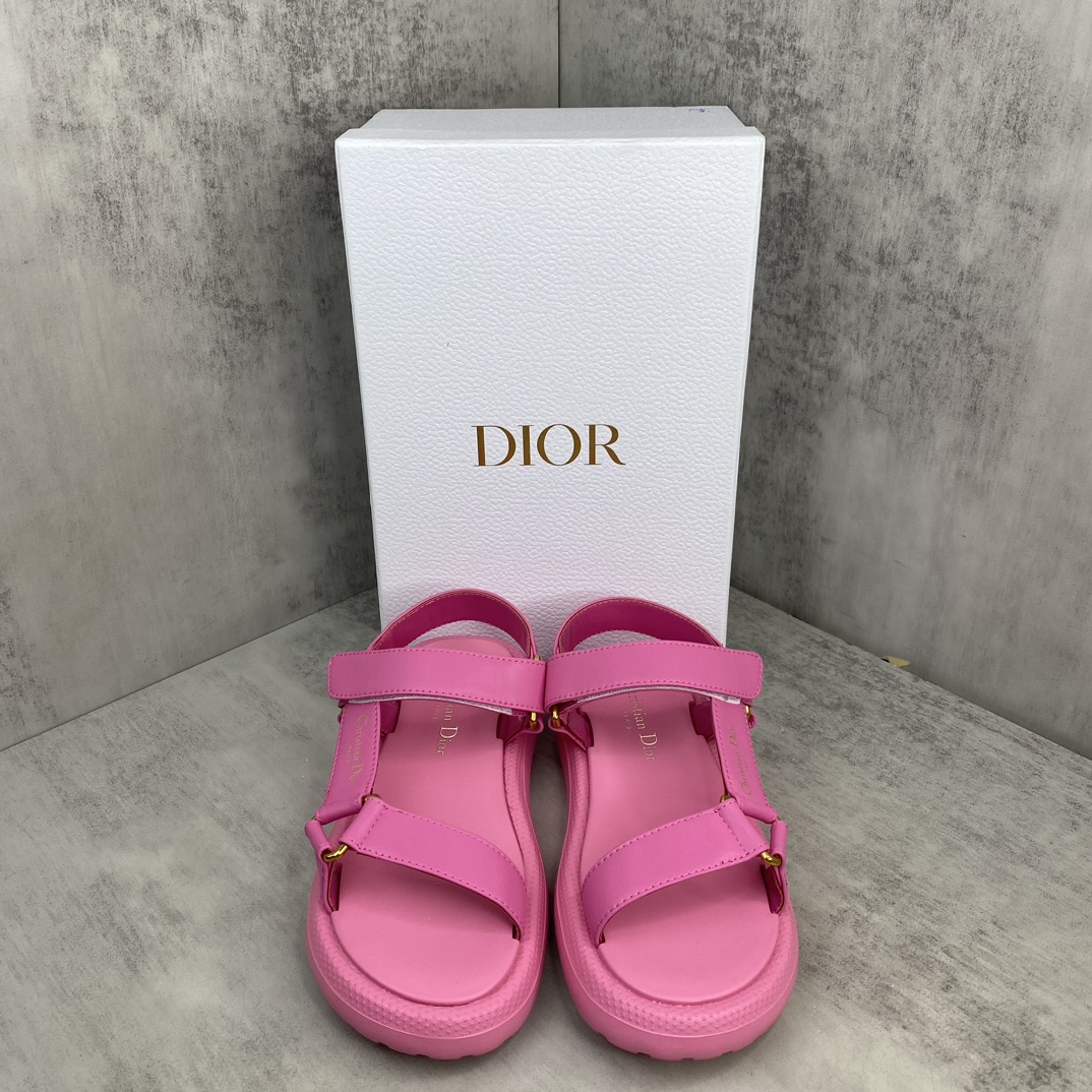 Dior 新款上架 Dior迪奥 24ss 最新火爆凉鞋 升级魔术贴凉拖鞋 鞋面 牛皮/ 电绣 羊皮里 d五金扣 开模TPU大底