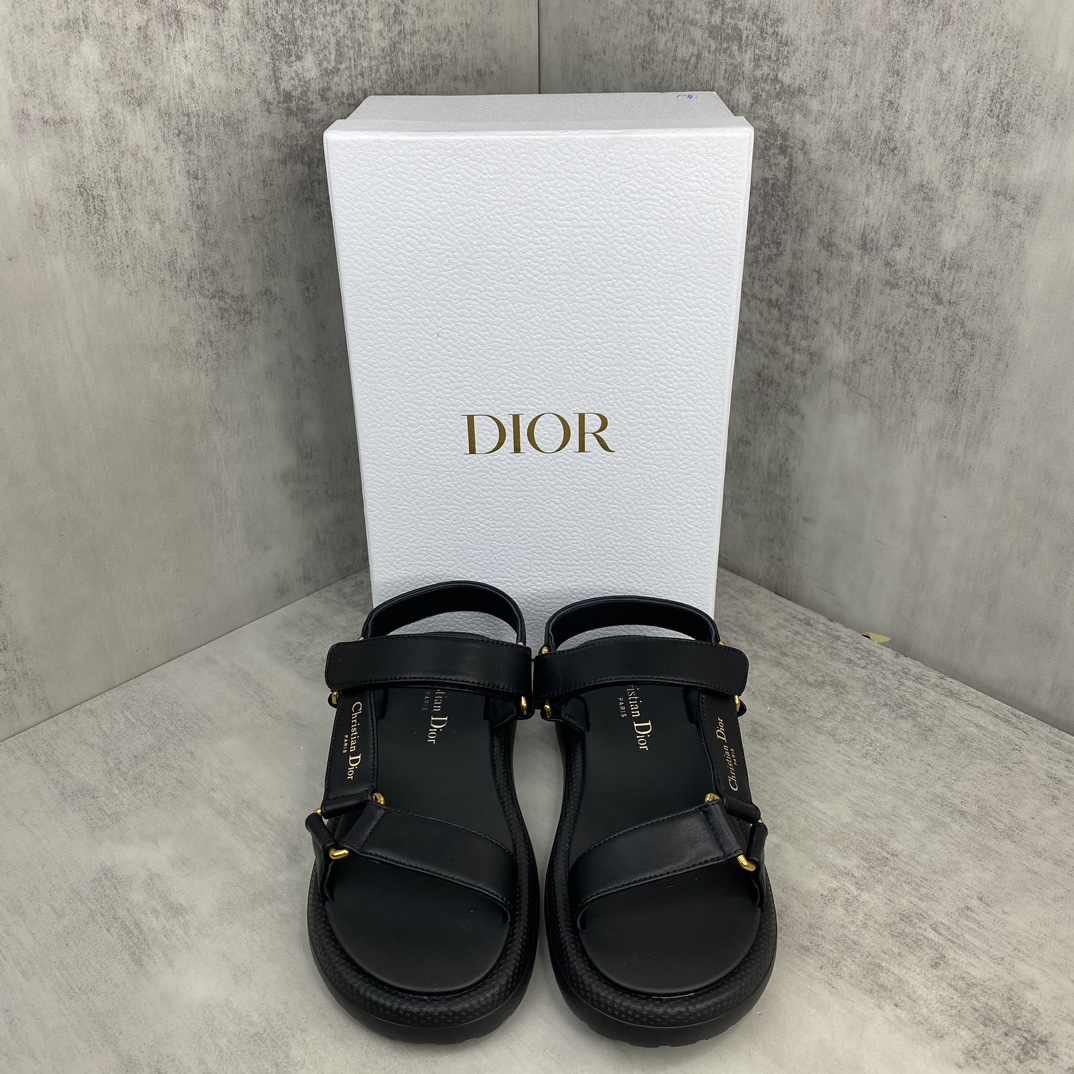 Dior 新款上架 Dior迪奥 24ss 最新火爆凉鞋 升级魔术贴凉拖鞋 鞋面 牛皮/ 电绣 羊皮里 d五金扣 开模TPU大底