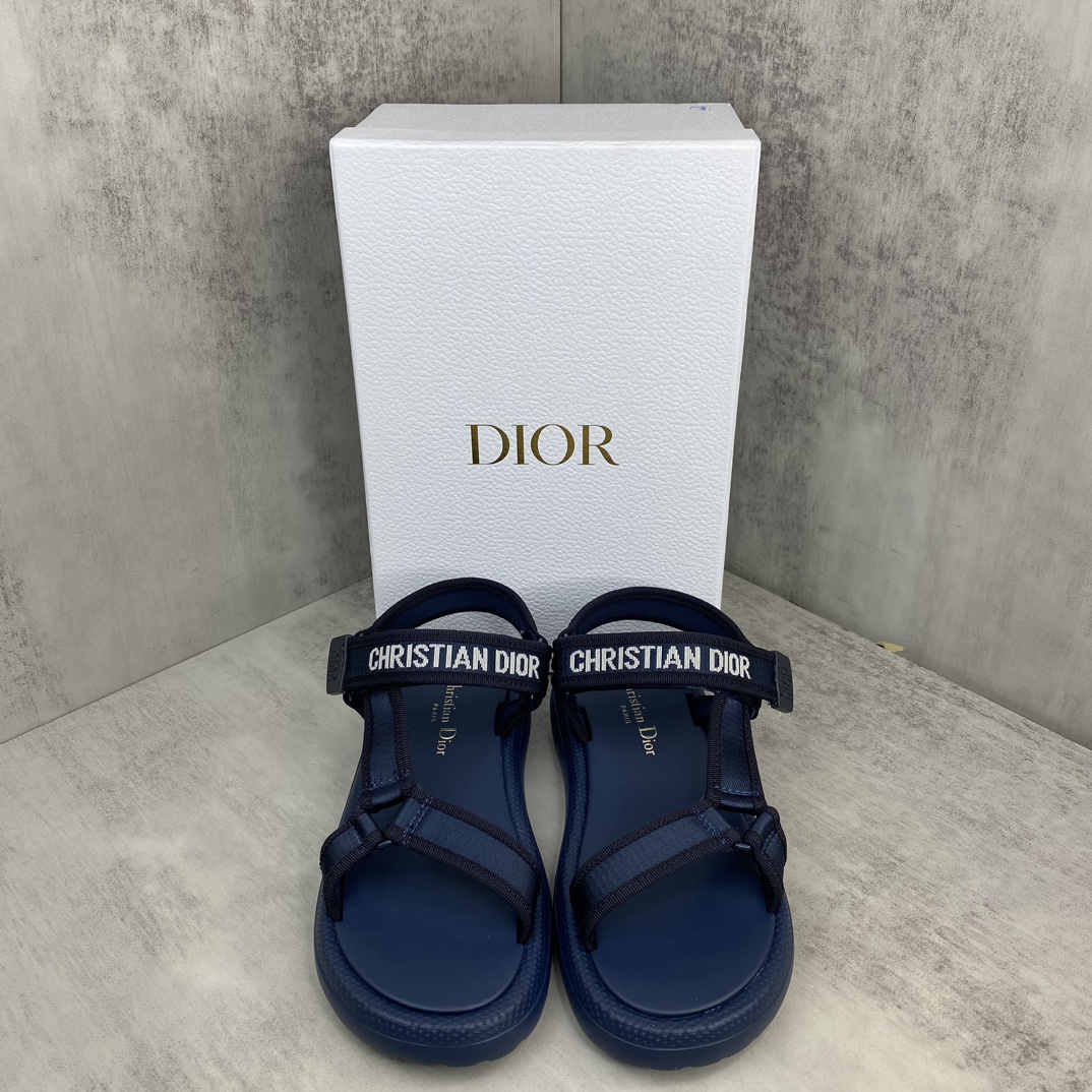 Dior 新款上架 Dior迪奥 24ss 最新火爆凉鞋 升级魔术贴凉拖鞋 鞋面 牛皮/ 电绣 羊皮里 d五金扣 开模TPU大底