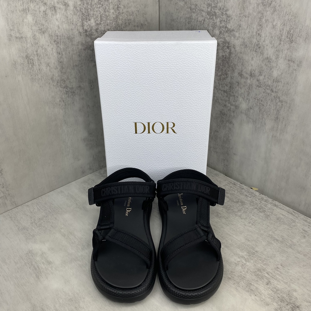 Dior 新款上架 Dior迪奥 24ss 最新火爆凉鞋 升级魔术贴凉拖鞋 鞋面 牛皮/ 电绣 羊皮里 d五金扣 开模TPU大底