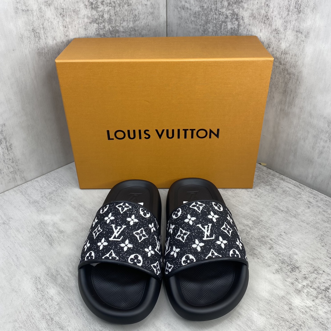 Louis Vuitton 新款上架 LOUI* VUITTO* 24ss lv标压花沙滩拖鞋 全网火爆 独家模具开发 男款38-45