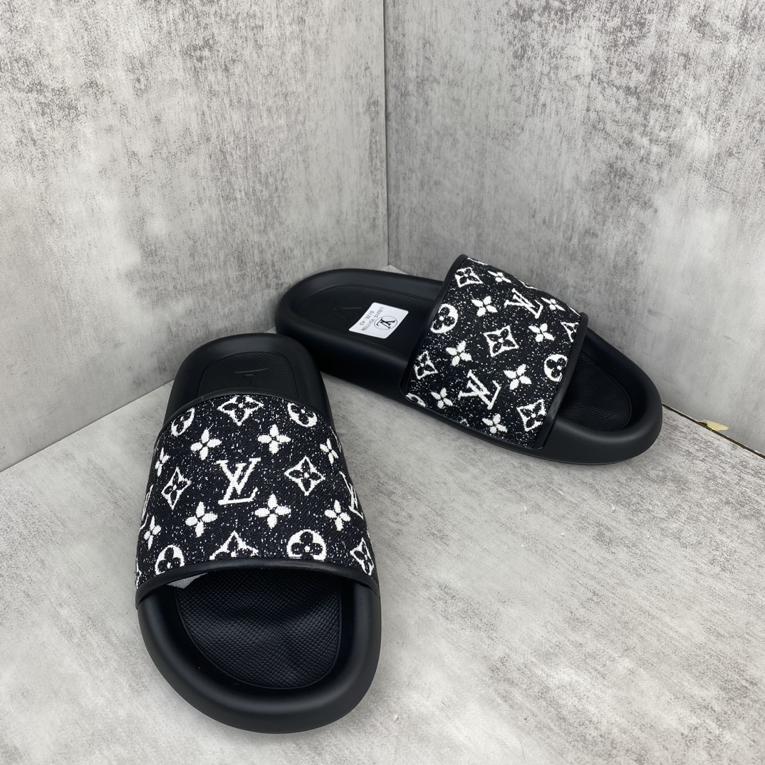 Louis Vuitton 新款上架 LOUI* VUITTO* 24ss lv标压花沙滩拖鞋 全网火爆 独家模具开发 男款38-45