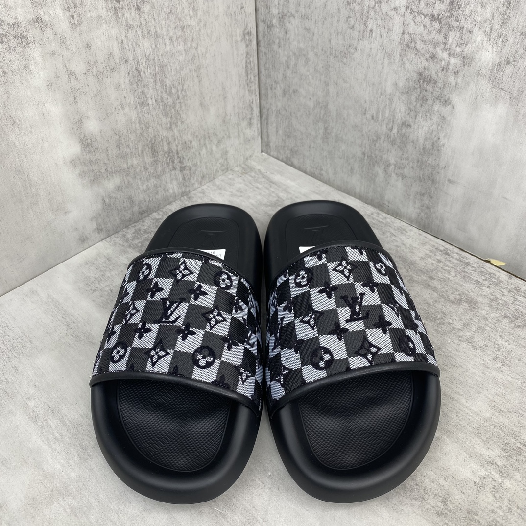 Louis Vuitton 新款上架 LOUI* VUITTO* 24ss lv标压花沙滩拖鞋 全网火爆 独家模具开发 男款38-45